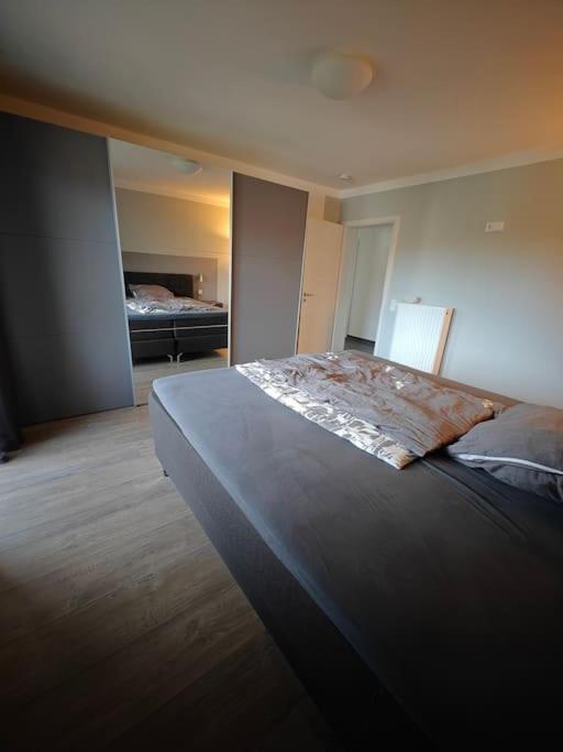 Apartment Kaufering Bagian luar foto